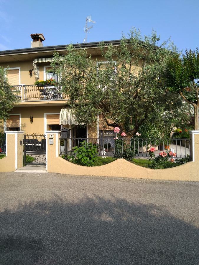 シルミオーネ Casa Pattyヴィラ エクステリア 写真